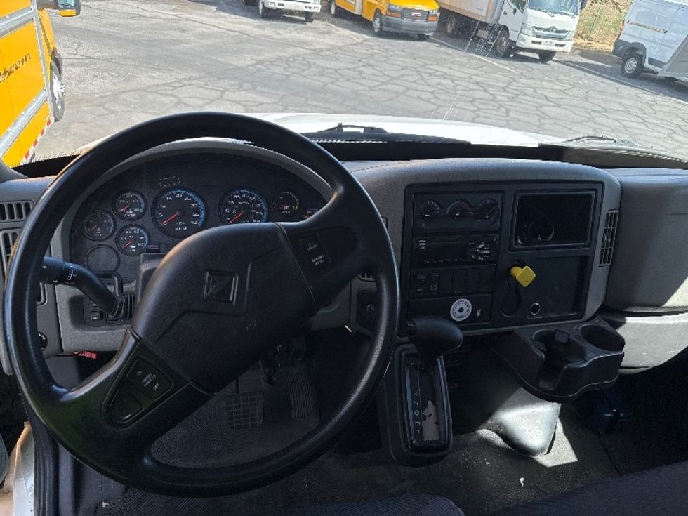 Medium Duty Box Truck-Light and Medium Duty Trucks-International-2018-4300-West Valley City-UT-207,290\n\t\tmiles-$ 41,000 - Image 18
