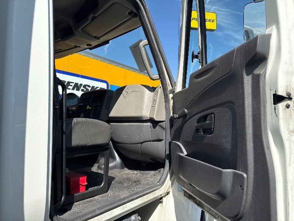 Medium Duty Box Truck-Light and Medium Duty Trucks-International-2018-4300-West Valley City-UT-207,290\n\t\tmiles-$ 41,000 - Image 20