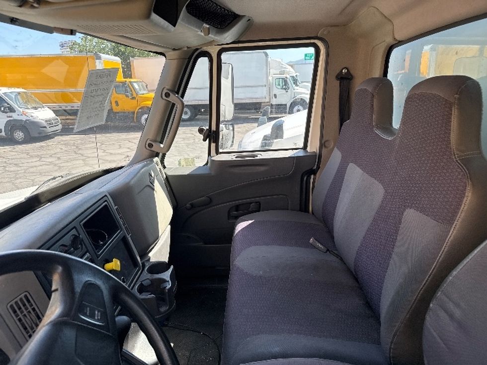 Medium Duty Box Truck-Light and Medium Duty Trucks-International-2018-4300-West Valley City-UT-207,290\n\t\tmiles-$ 41,000 - Image 19