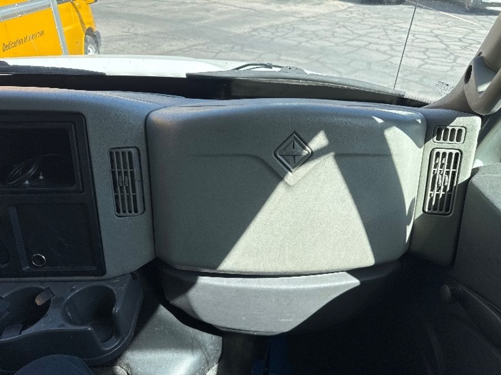 Medium Duty Box Truck-Light and Medium Duty Trucks-International-2018-4300-West Valley City-UT-207,290\n\t\tmiles-$ 41,000 - Image 21