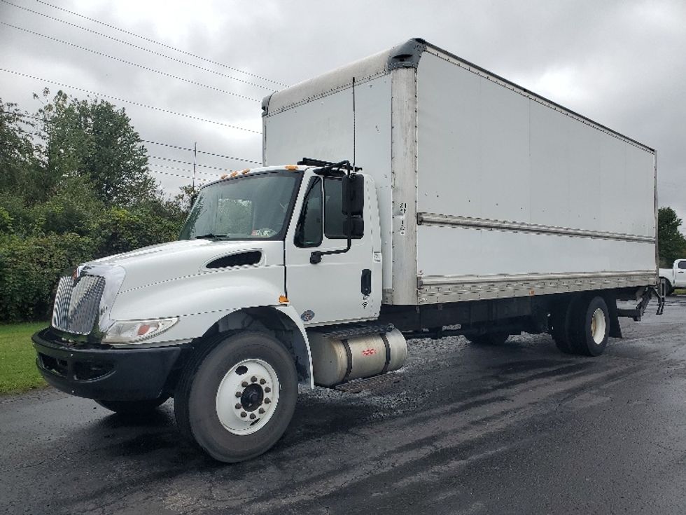 2018 International 4300 Medium Duty Box Truck