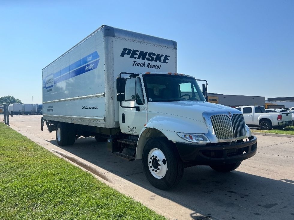 Used Medium Duty Box Trucks for Sale in KS Penske Used Trucks