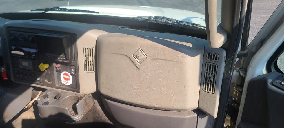 Medium Duty Box Truck-Light and Medium Duty Trucks-International-2018-4400-Atlanta-GA-222,782\n\t\tmiles-$ 53,750 - Image 21