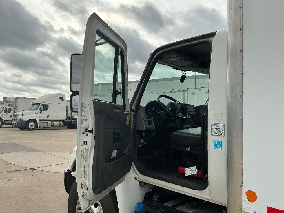 Medium Duty Box Truck-Light and Medium Duty Trucks-International-2018-4400-Grand Prairie-TX-201,797\n\t\tmiles-$ 56,000 - Image 16