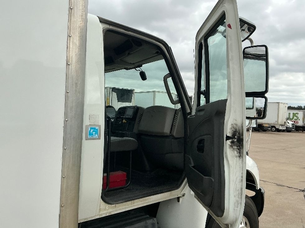 Medium Duty Box Truck-Light and Medium Duty Trucks-International-2018-4400-Grand Prairie-TX-201,797\n\t\tmiles-$ 56,000 - Image 20