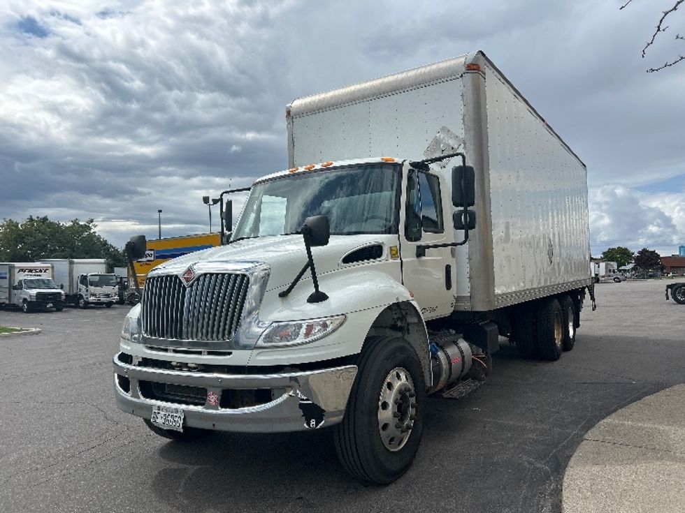 Medium Duty Box Truck-Light and Medium Duty Trucks-International-2018-4400-Mississauga-ON-299,156\n\t\tkm-$ 73,500 - Image 3