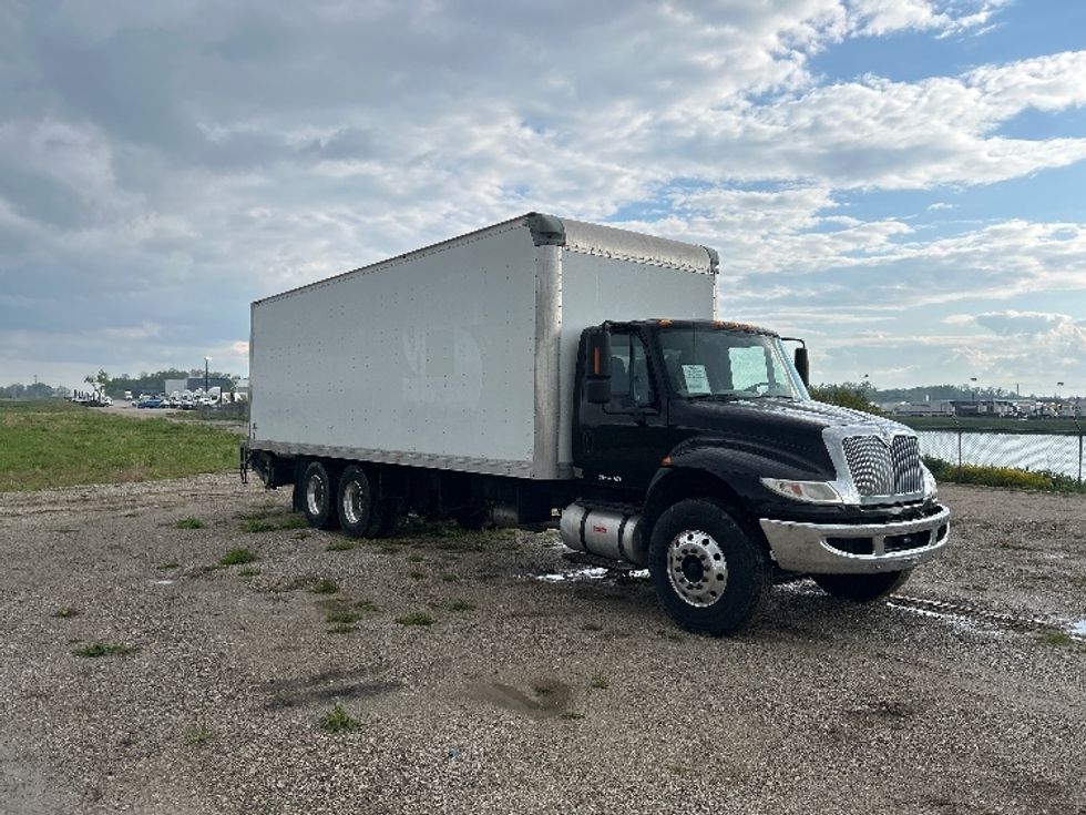 Medium Duty Box Truck-Light and Medium Duty Trucks-International-2018-4400-Sturtevant-WI-194,719\n\t\tmiles-$ 60,750 - Image 1