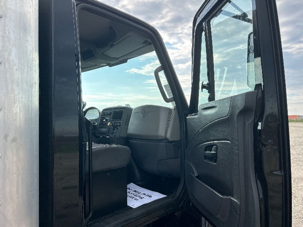 Medium Duty Box Truck-Light and Medium Duty Trucks-International-2018-4400-Sturtevant-WI-194,719\n\t\tmiles-$ 60,750 - Image 20