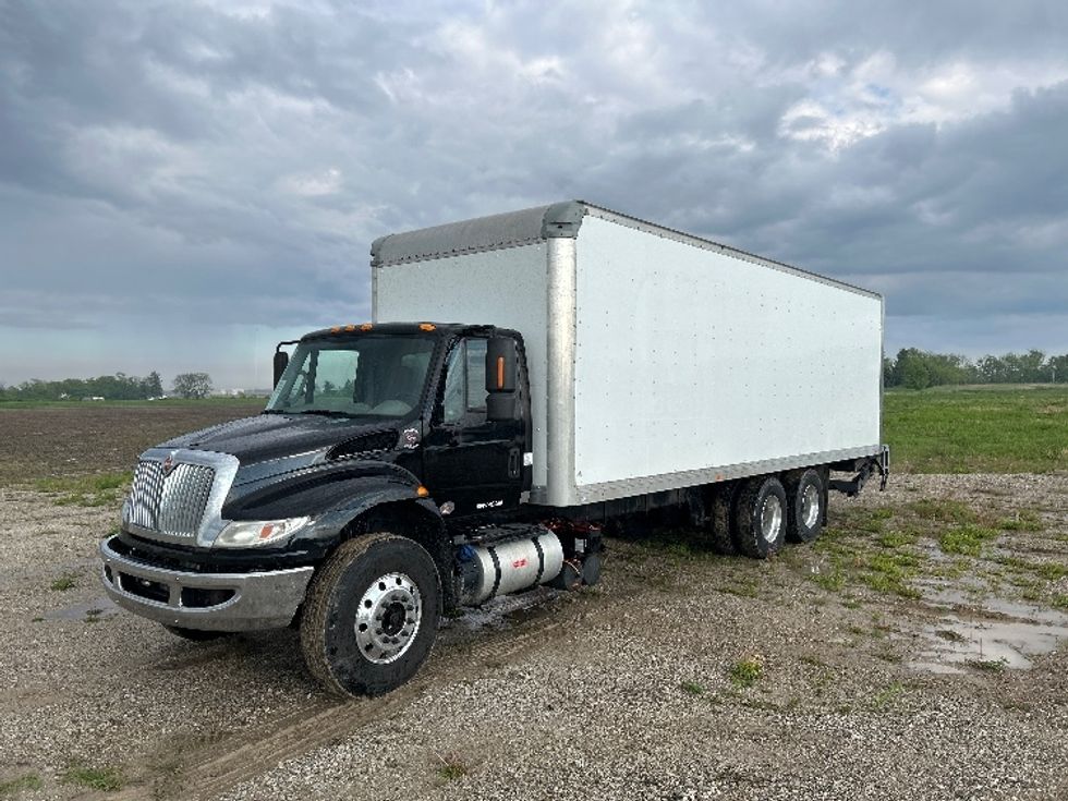 Medium Duty Box Truck-Light and Medium Duty Trucks-International-2018-4400-Sturtevant-WI-194,719\n\t\tmiles-$ 60,750 - Image 3