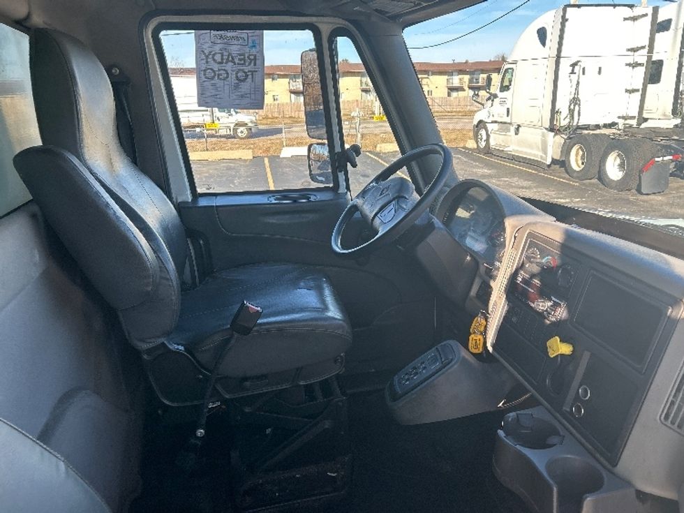 Medium Duty Box Truck-Light and Medium Duty Trucks-International-2018-4400-Sturtevant-WI-364,384\n\t\tmiles-$ 34,000 - Image 21