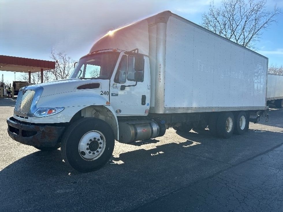 Medium Duty Box Truck-Light and Medium Duty Trucks-International-2018-4400-Sturtevant-WI-364,384\n\t\tmiles-$ 34,000 - Image 3