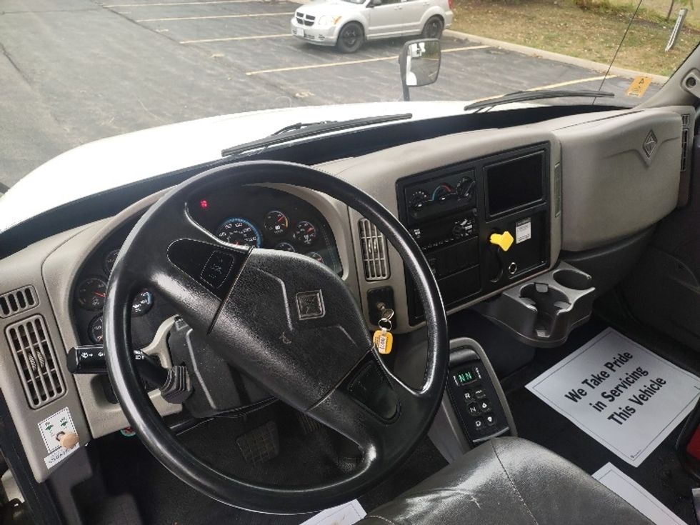 Medium Duty Box Truck-Light and Medium Duty Trucks-International-2018-4400-Toronto-ON-292,100\n\t\tkm-$ 74,500 - Image 17