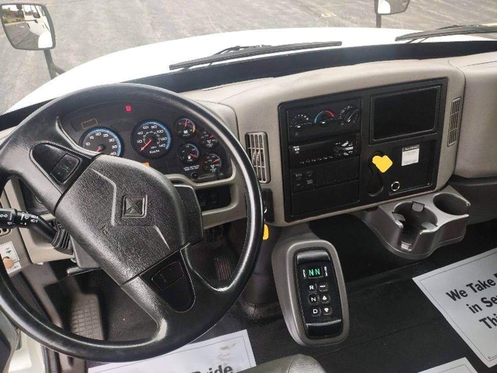 Medium Duty Box Truck-Light and Medium Duty Trucks-International-2018-4400-Toronto-ON-292,100\n\t\tkm-$ 74,500 - Image 18