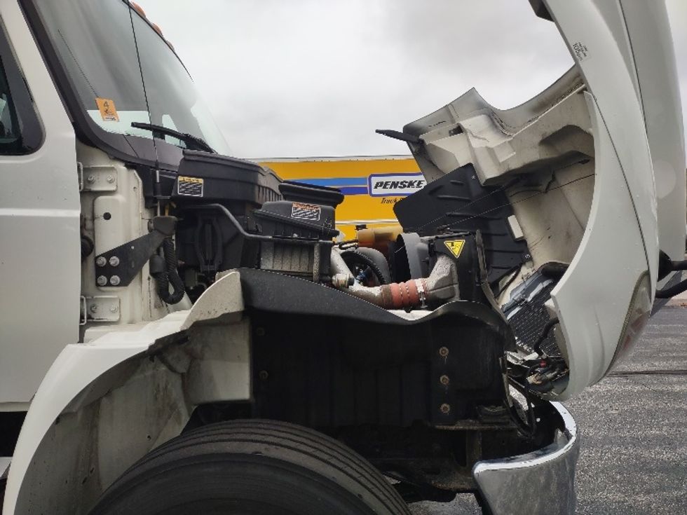 Medium Duty Box Truck-Light and Medium Duty Trucks-International-2018-4400-Toronto-ON-292,100\n\t\tkm-$ 74,500 - Image 22