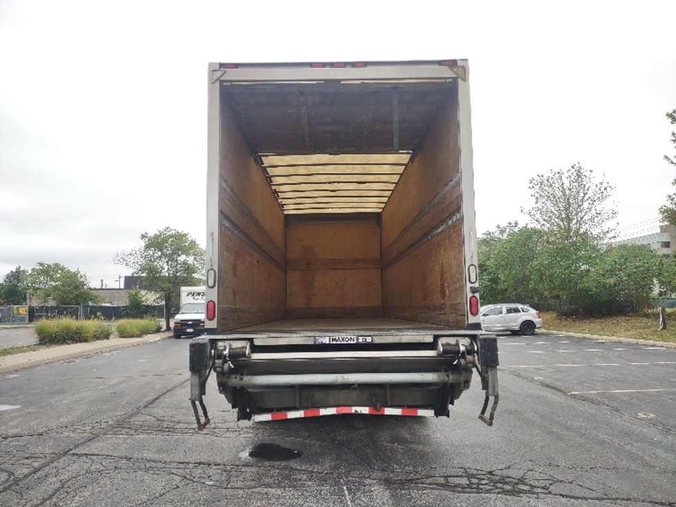 Medium Duty Box Truck-Light and Medium Duty Trucks-International-2018-4400-Toronto-ON-292,100\n\t\tkm-$ 74,500 - Image 8