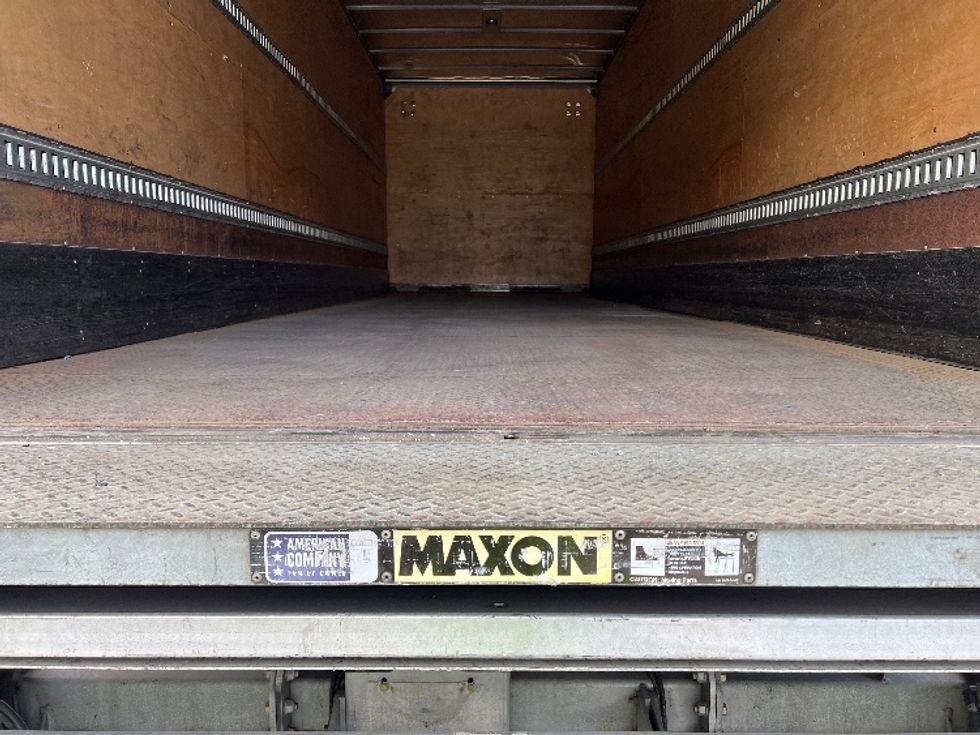 Medium Duty Box Truck-Light and Medium Duty Trucks-International-2018-4400-Torrance-CA-187,424\n\t\tmiles-$ 59,500 - Image 10