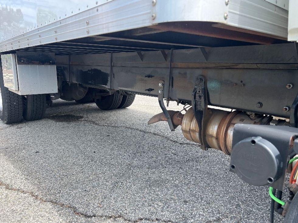 Medium Duty Box Truck-Light and Medium Duty Trucks-International-2018-4400-Torrance-CA-187,424\n\t\tmiles-$ 59,500 - Image 14