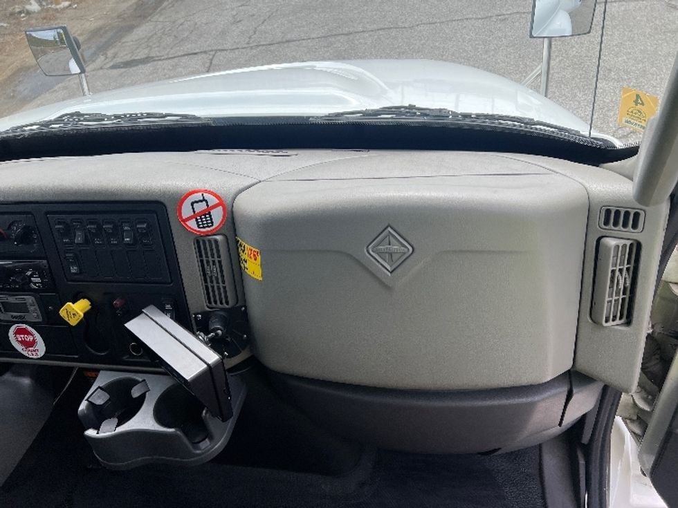 Medium Duty Box Truck-Light and Medium Duty Trucks-International-2018-4400-Torrance-CA-187,424\n\t\tmiles-$ 59,500 - Image 20