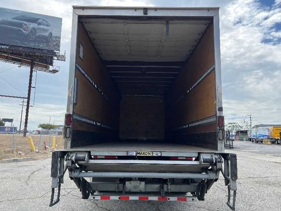 Medium Duty Box Truck-Light and Medium Duty Trucks-International-2018-4400-Torrance-CA-187,424\n\t\tmiles-$ 59,500 - Image 8
