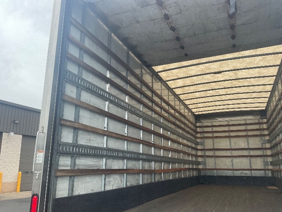 Medium Duty Box Truck-Light and Medium Duty Trucks-International-2019-4300-Akron-OH-110,658\n\t\tmiles-$ 50,500 - Image 11