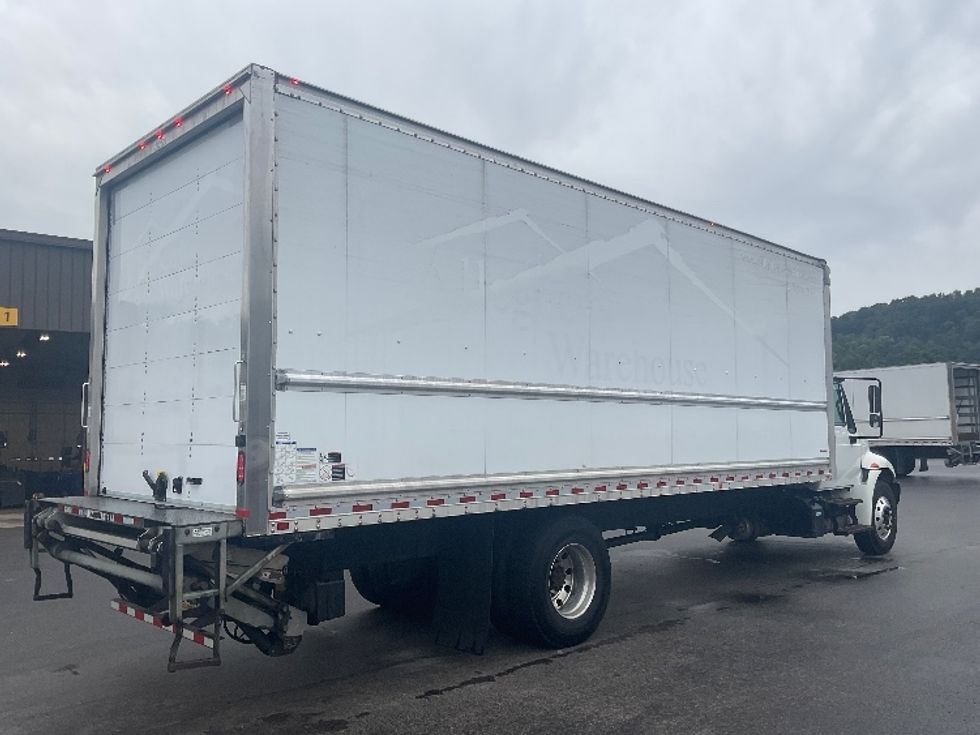Medium Duty Box Truck-Light and Medium Duty Trucks-International-2019-4300-Akron-OH-110,658\n\t\tmiles-$ 50,500 - Image 13