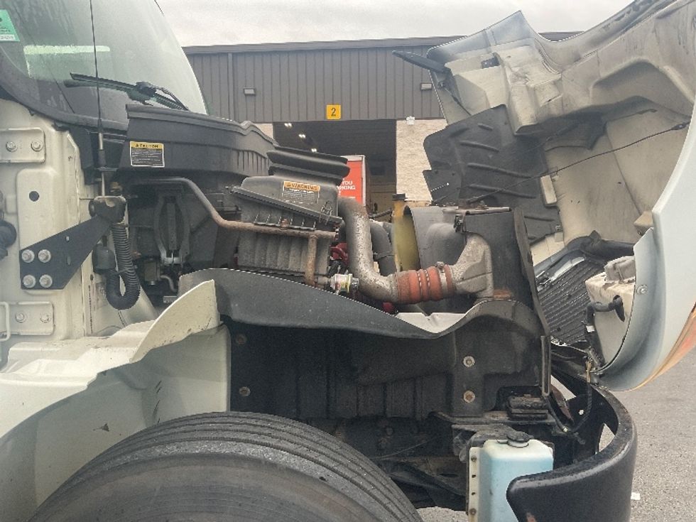 Medium Duty Box Truck-Light and Medium Duty Trucks-International-2019-4300-Akron-OH-110,658\n\t\tmiles-$ 50,500 - Image 23
