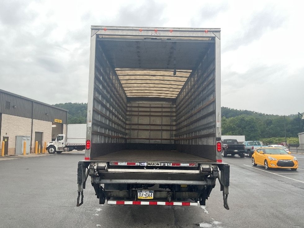Medium Duty Box Truck-Light and Medium Duty Trucks-International-2019-4300-Akron-OH-110,658\n\t\tmiles-$ 50,500 - Image 8
