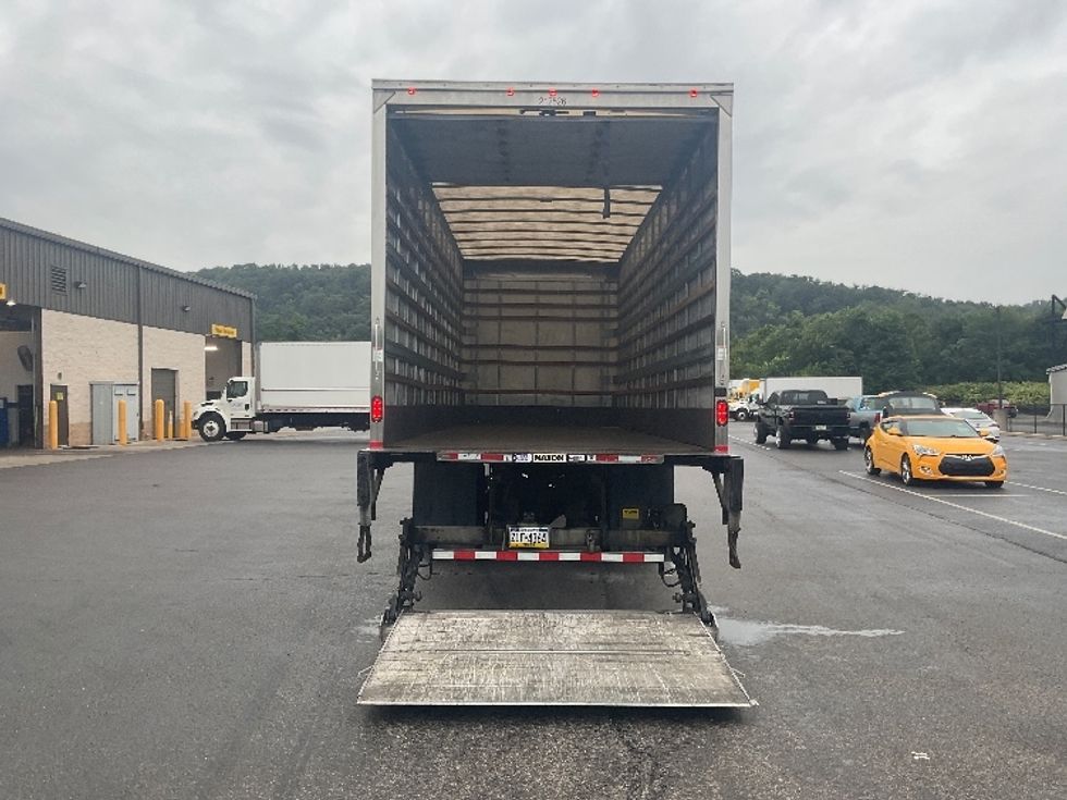 Medium Duty Box Truck-Light and Medium Duty Trucks-International-2019-4300-Akron-OH-110,658\n\t\tmiles-$ 50,500 - Image 9
