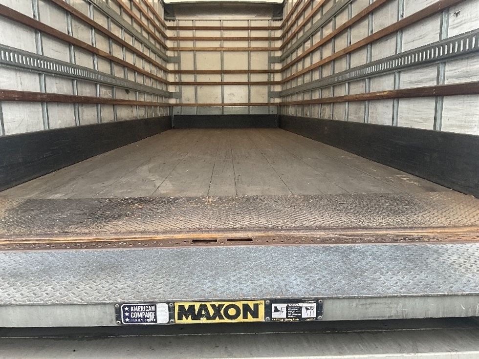Medium Duty Box Truck-Light and Medium Duty Trucks-International-2019-4300-Akron-OH-125,821\n\t\tmiles-$ 54,500 - Image 10