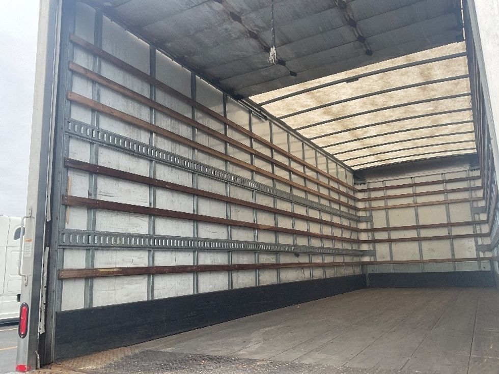 Medium Duty Box Truck-Light and Medium Duty Trucks-International-2019-4300-Akron-OH-125,821\n\t\tmiles-$ 54,500 - Image 11