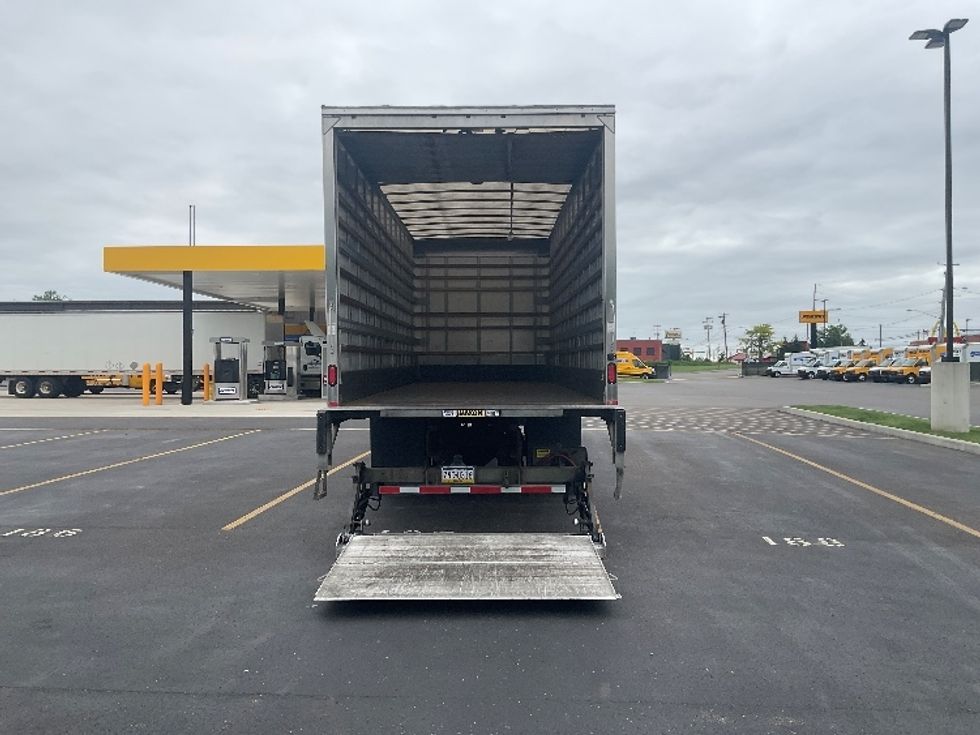 Medium Duty Box Truck-Light and Medium Duty Trucks-International-2019-4300-Akron-OH-125,821\n\t\tmiles-$ 54,500 - Image 9