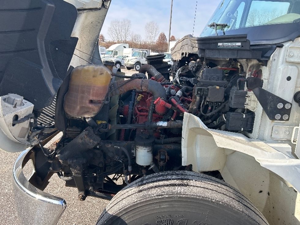 Medium Duty Box Truck-Light and Medium Duty Trucks-International-2019-4300-Akron-OH-248,192\n\t\tmiles-$ 34,250 - Image 24