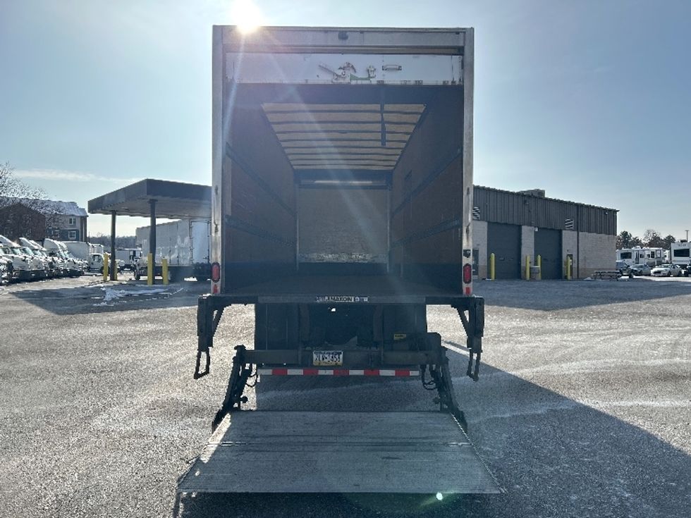 Medium Duty Box Truck-Light and Medium Duty Trucks-International-2019-4300-Akron-OH-248,192\n\t\tmiles-$ 34,250 - Image 9