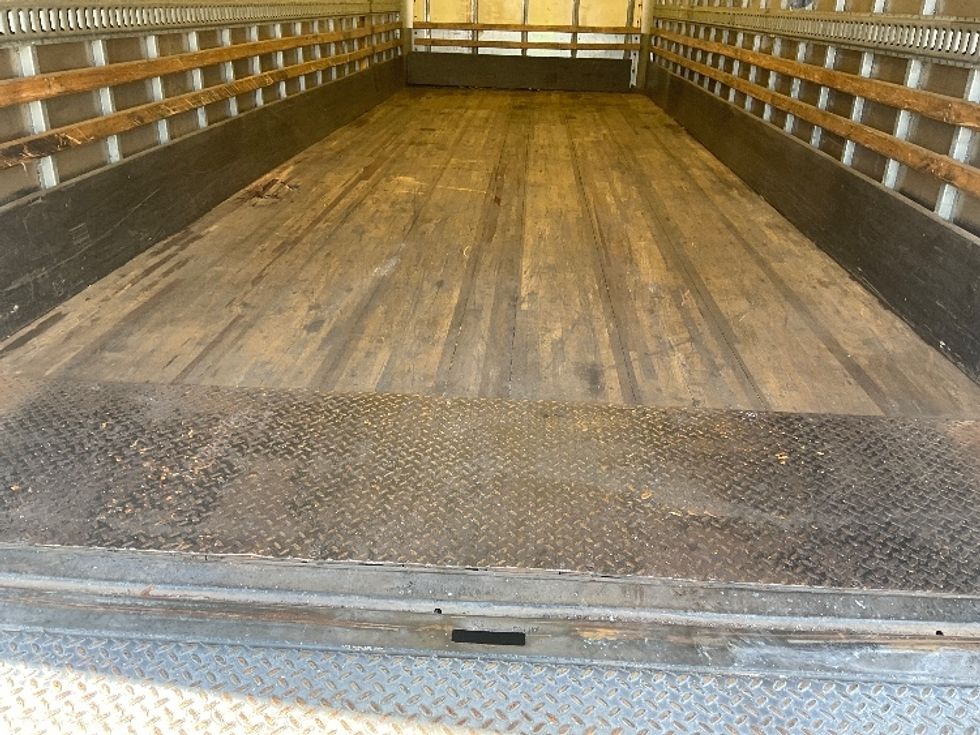 Medium Duty Box Truck-Light and Medium Duty Trucks-International-2019-4300-Akron-OH-252,564\n\t\tmiles-$ 24,250 - Image 10