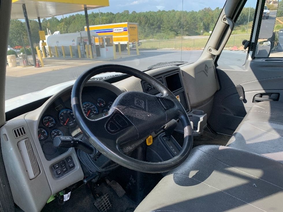 2019 International 4300 DuraStar 4300 photo 11