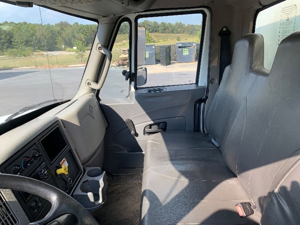 2019 International 4300 DuraStar 4300 photo 15
