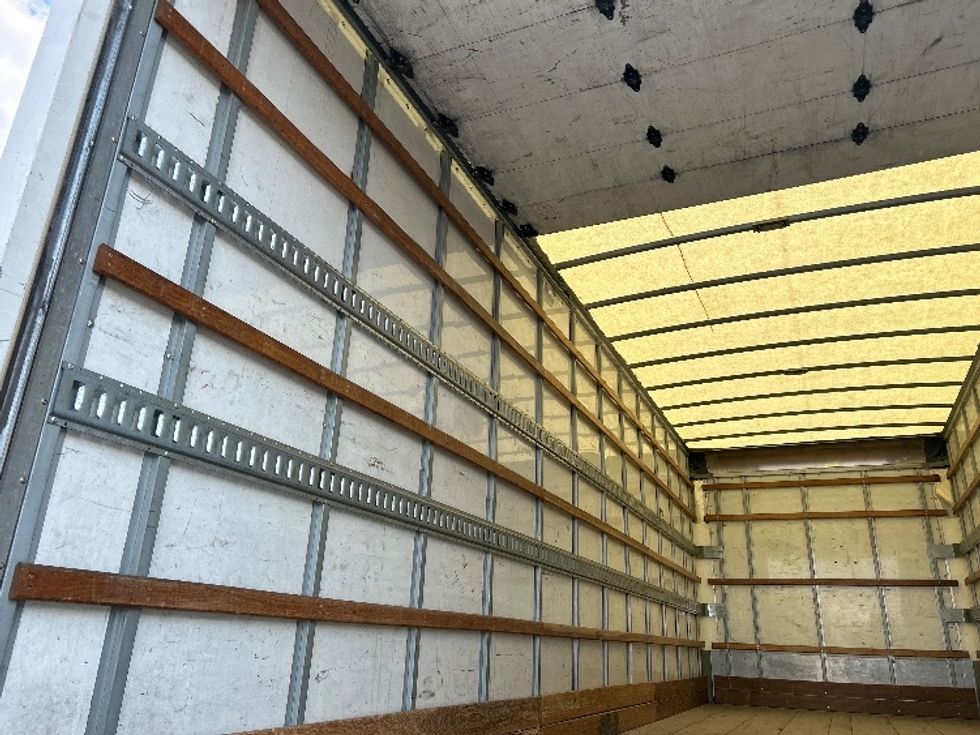 Medium Duty Box Truck-Light and Medium Duty Trucks-International-2019-4300-Albuquerque-NM-210,775\n\t\tmiles-$ 37,500 - Image 11