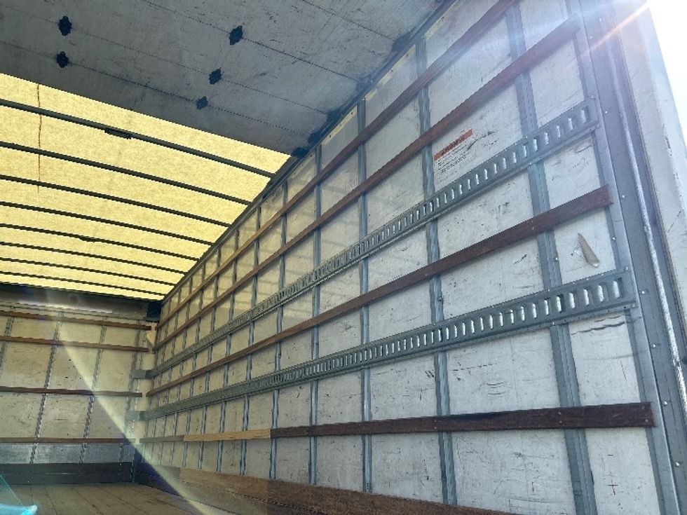 Medium Duty Box Truck-Light and Medium Duty Trucks-International-2019-4300-Albuquerque-NM-210,775\n\t\tmiles-$ 37,500 - Image 12