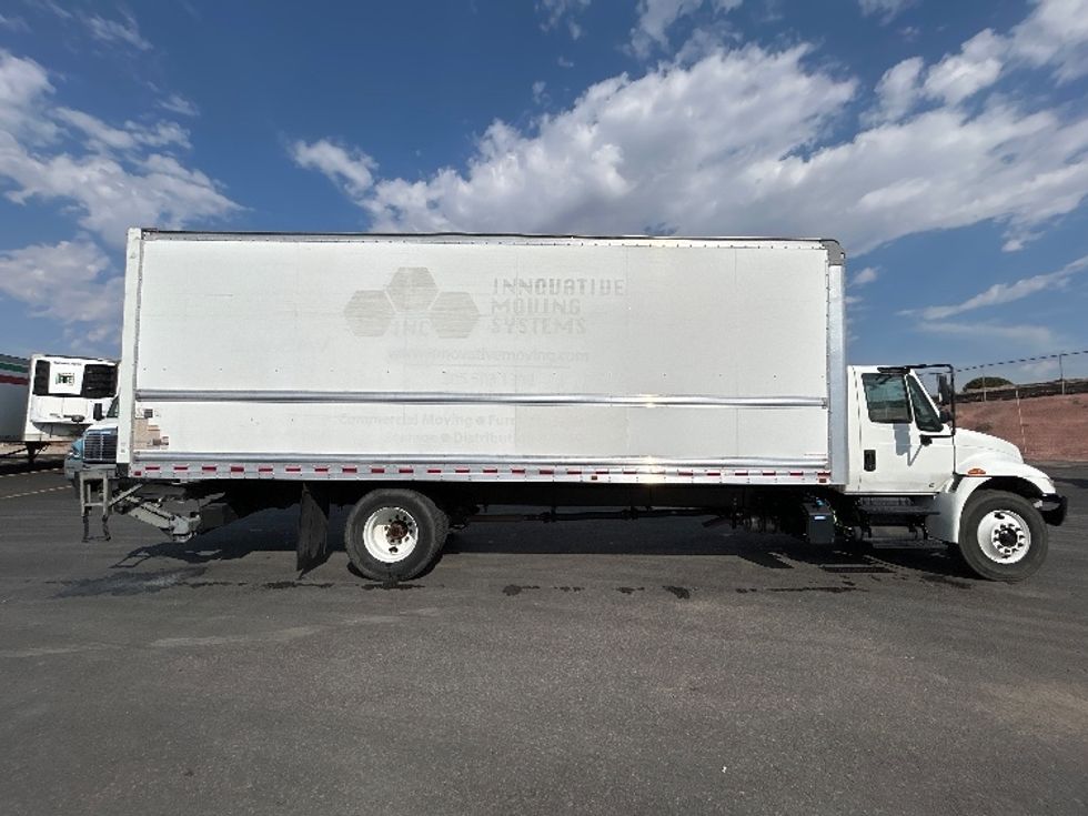 Medium Duty Box Truck-Light and Medium Duty Trucks-International-2019-4300-Albuquerque-NM-210,775\n\t\tmiles-$ 37,500 - Image 15