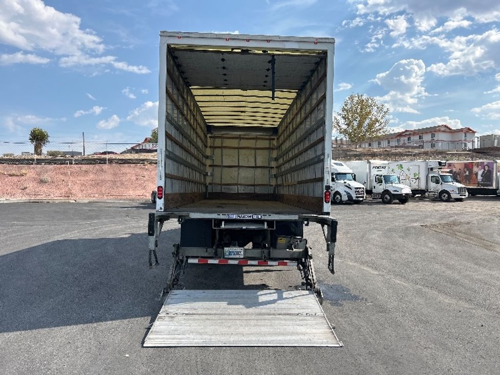 Medium Duty Box Truck-Light and Medium Duty Trucks-International-2019-4300-Albuquerque-NM-210,775\n\t\tmiles-$ 37,500 - Image 9