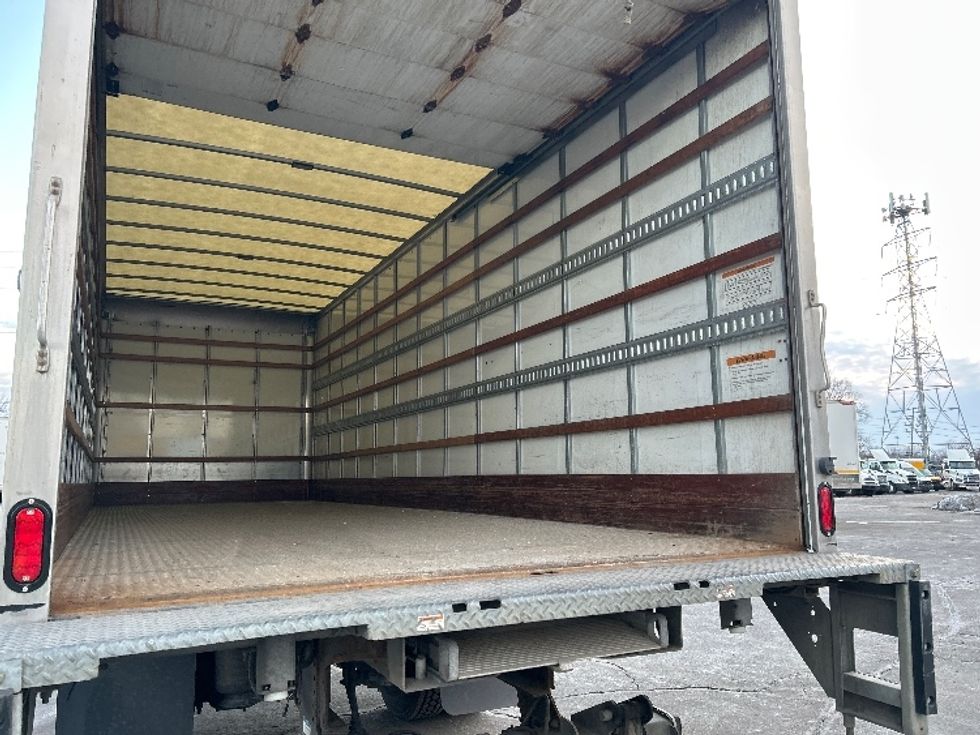 Medium Duty Box Truck-Light and Medium Duty Trucks-International-2019-4300-Allen Park-MI-224,921\n\t\tmiles-$ 34,000 - Image 12