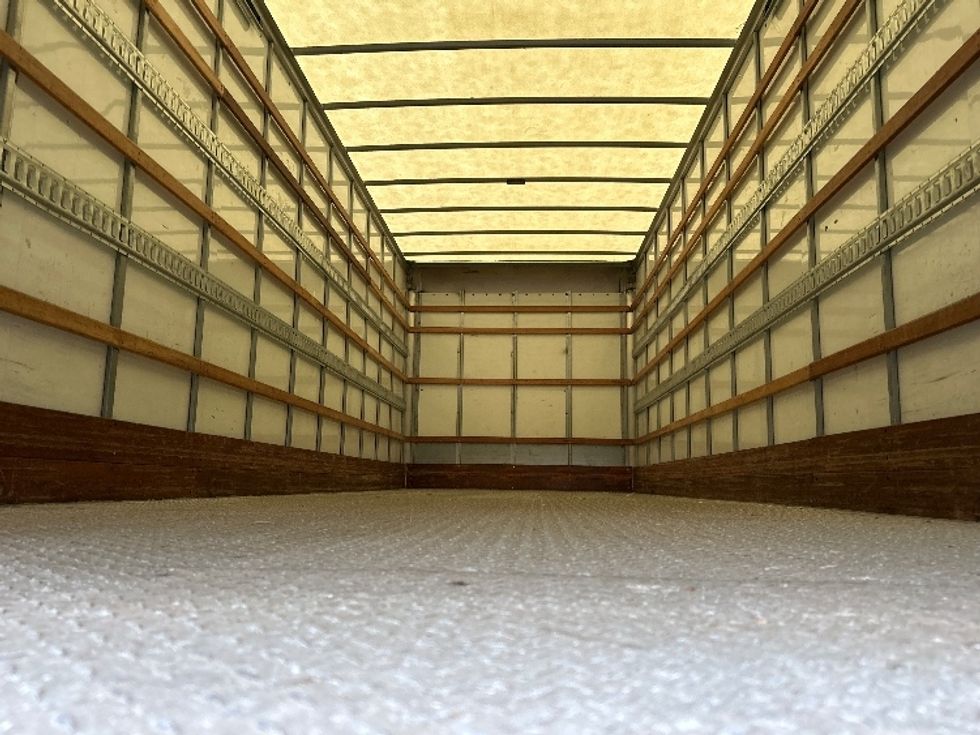 Medium Duty Box Truck-Light and Medium Duty Trucks-International-2019-4300-Allen Park-MI-224,921\n\t\tmiles-$ 34,000 - Image 8