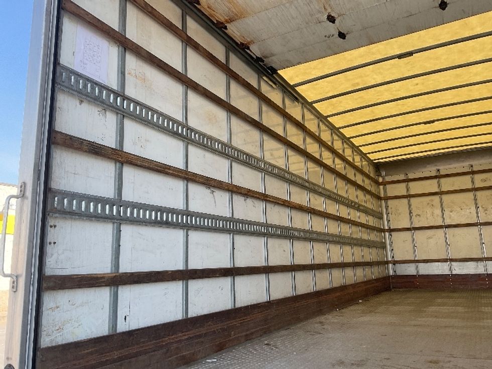 Medium Duty Box Truck-Light and Medium Duty Trucks-International-2019-4300-Allen Park-MI-243,526\n\t\tmiles-$ 31,250 - Image 11