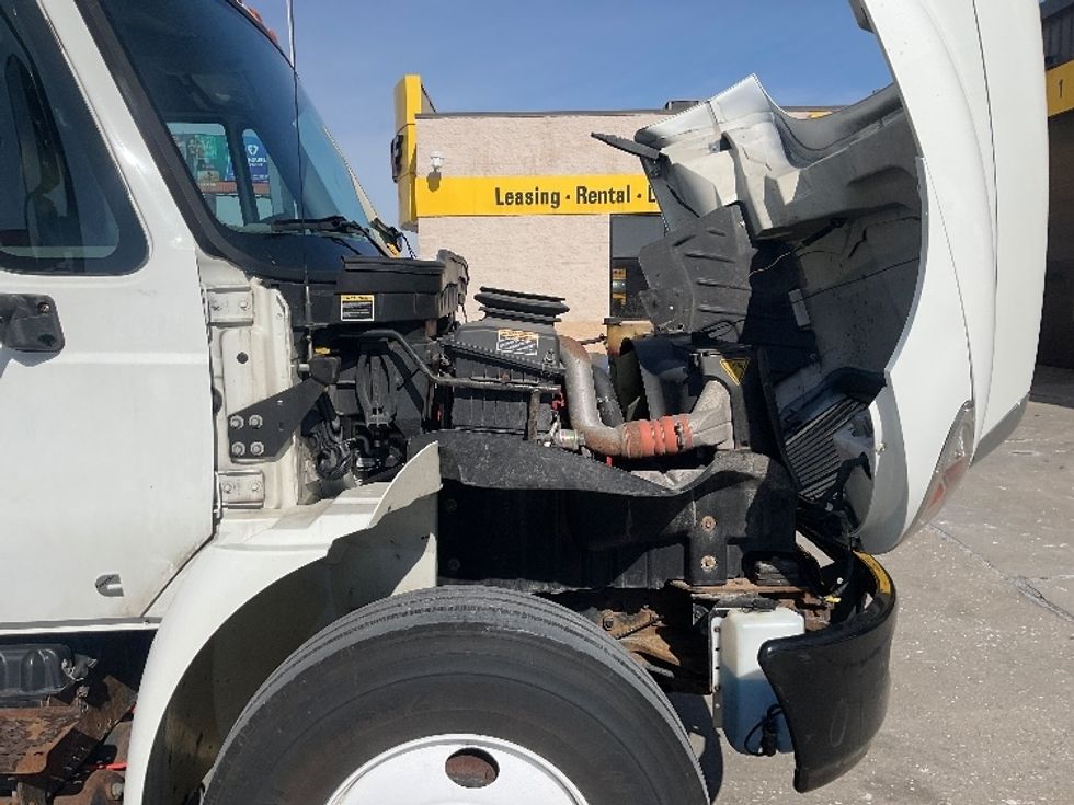 Medium Duty Box Truck-Light and Medium Duty Trucks-International-2019-4300-Allen Park-MI-243,526\n\t\tmiles-$ 31,250 - Image 23