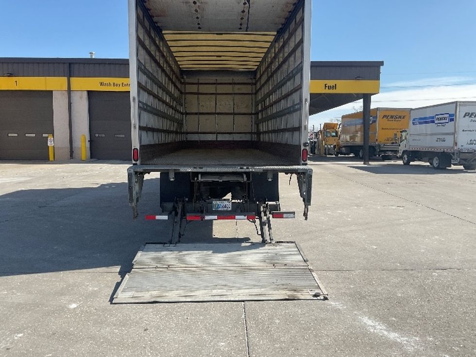Medium Duty Box Truck-Light and Medium Duty Trucks-International-2019-4300-Allen Park-MI-243,526\n\t\tmiles-$ 31,250 - Image 9