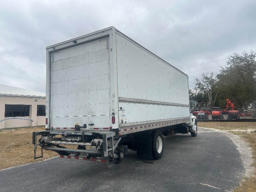 Medium Duty Box Truck-Light and Medium Duty Trucks-International-2019-4300-Apopka-FL-207,000\n\t\tmiles-$ 37,750 - Image 13
