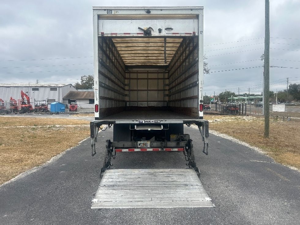 Medium Duty Box Truck-Light and Medium Duty Trucks-International-2019-4300-Apopka-FL-207,000\n\t\tmiles-$ 37,750 - Image 8