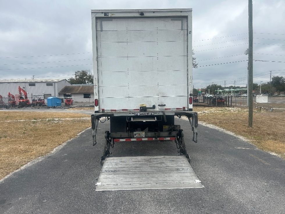 Medium Duty Box Truck-Light and Medium Duty Trucks-International-2019-4300-Apopka-FL-207,000\n\t\tmiles-$ 37,750 - Image 9