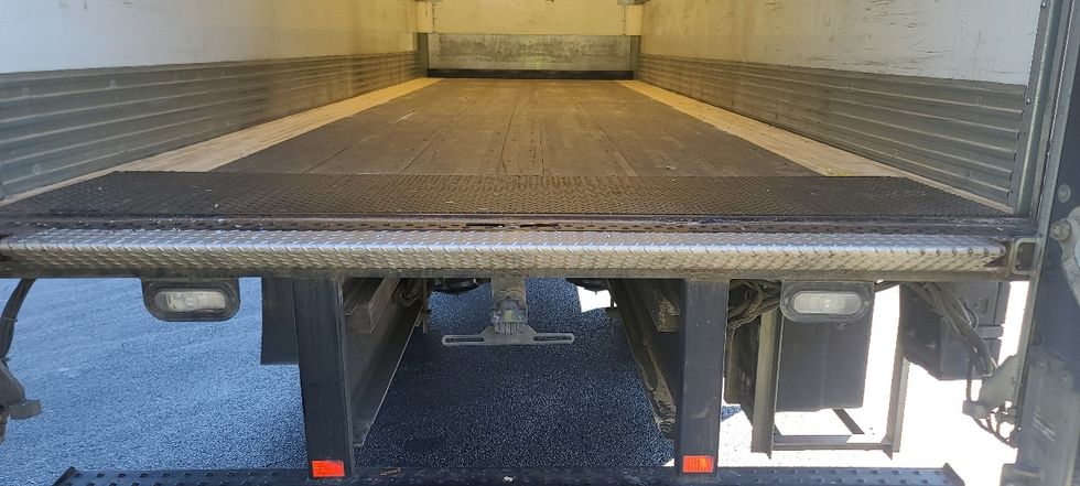 Medium Duty Box Truck-Light and Medium Duty Trucks-International-2019-4300-Atlanta-GA-293,881\n\t\tmiles-$ 29,000 - Image 10