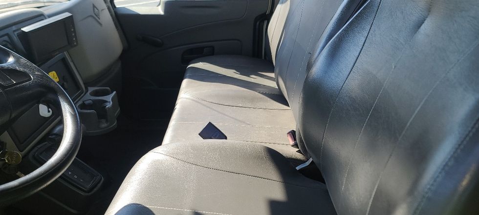 Medium Duty Box Truck-Light and Medium Duty Trucks-International-2019-4300-Atlanta-GA-293,881\n\t\tmiles-$ 29,000 - Image 19